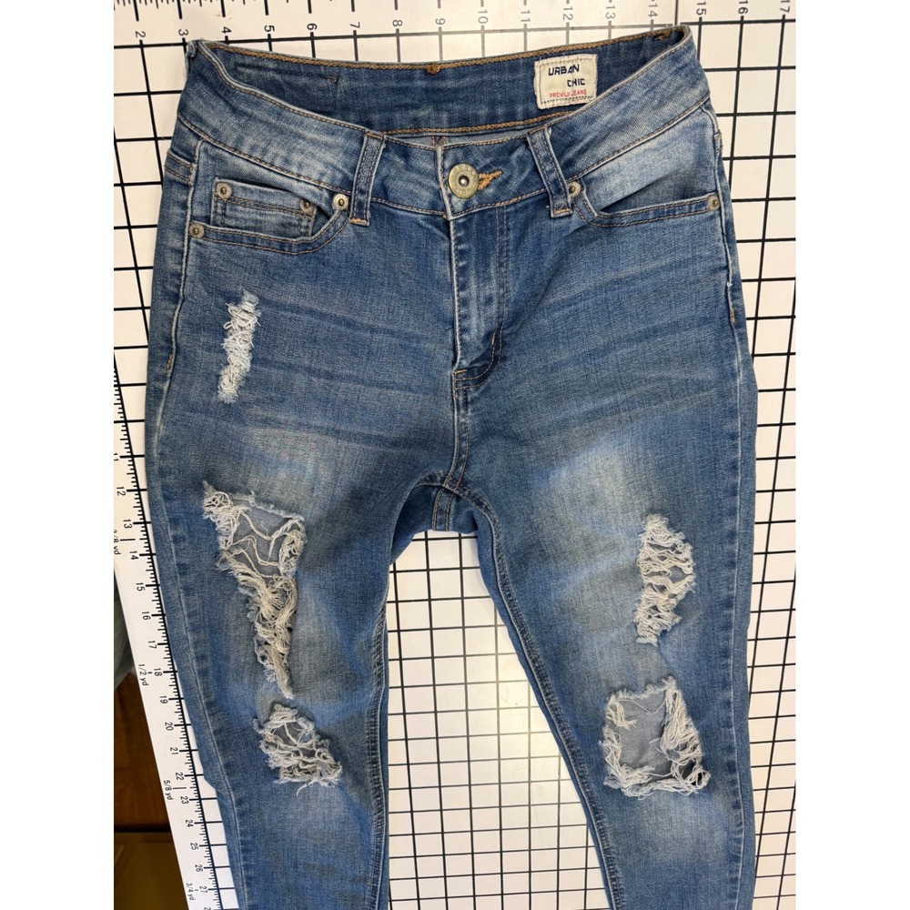 Urban Chic Women's Size 5 Distressed Skinny Jeans Medium Wash Raw Hem Stretch
